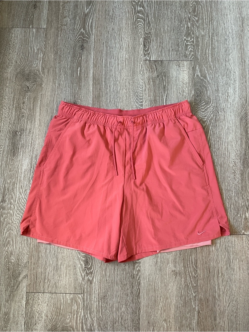 Nike limitless active Coral  Athletic Shorts running lined size xl gym active